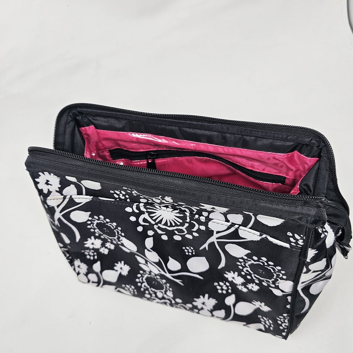 Thirty-one Zippered Cosmetic Makeup Bag Black & Pink - Image 4