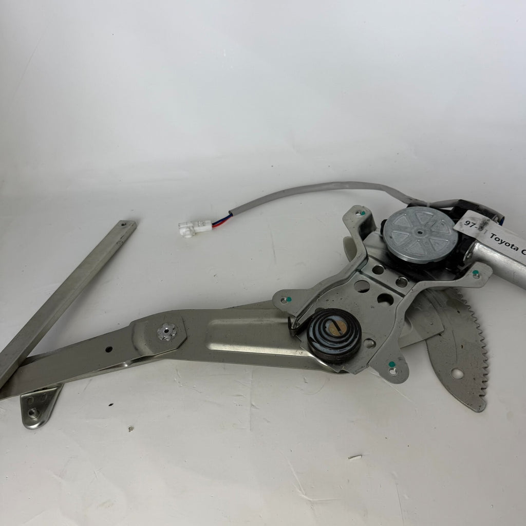 Power Window Motor & Regulator - Right Front Passenger 1997-2001 Toyota Camry
