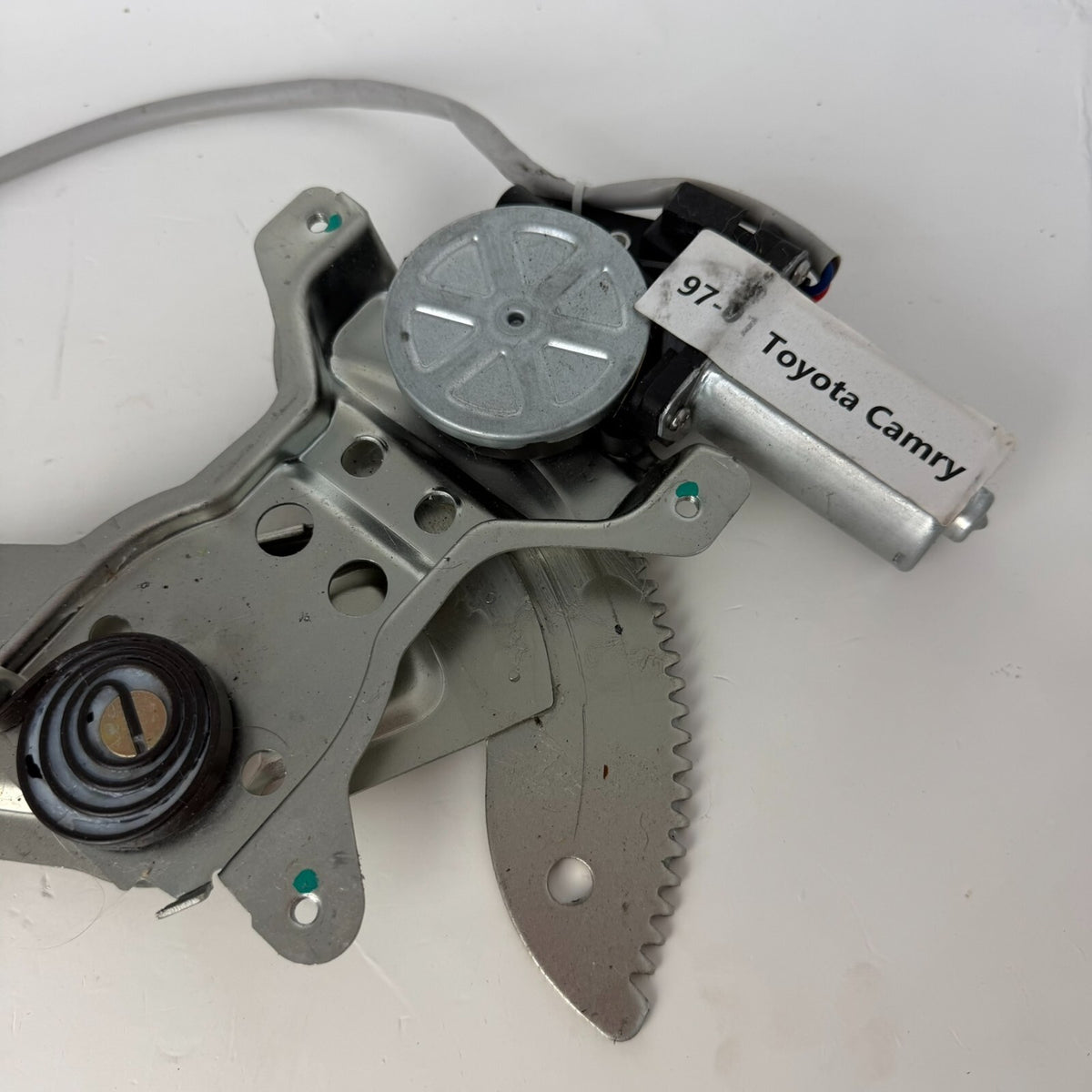 Power Window Motor & Regulator - Right Front Passenger 1997-2001 Toyota Camry
