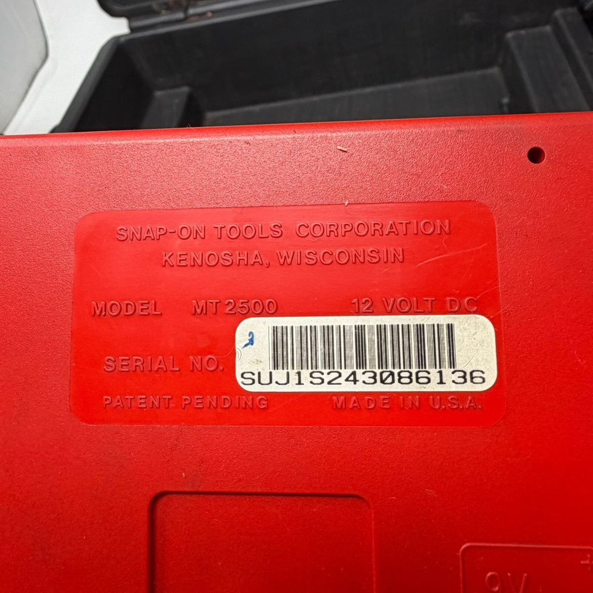 Snap-on MT2500 Super Deluxe Scanner Kit w/ Fast-Track Cartridges Red Brick OBDII