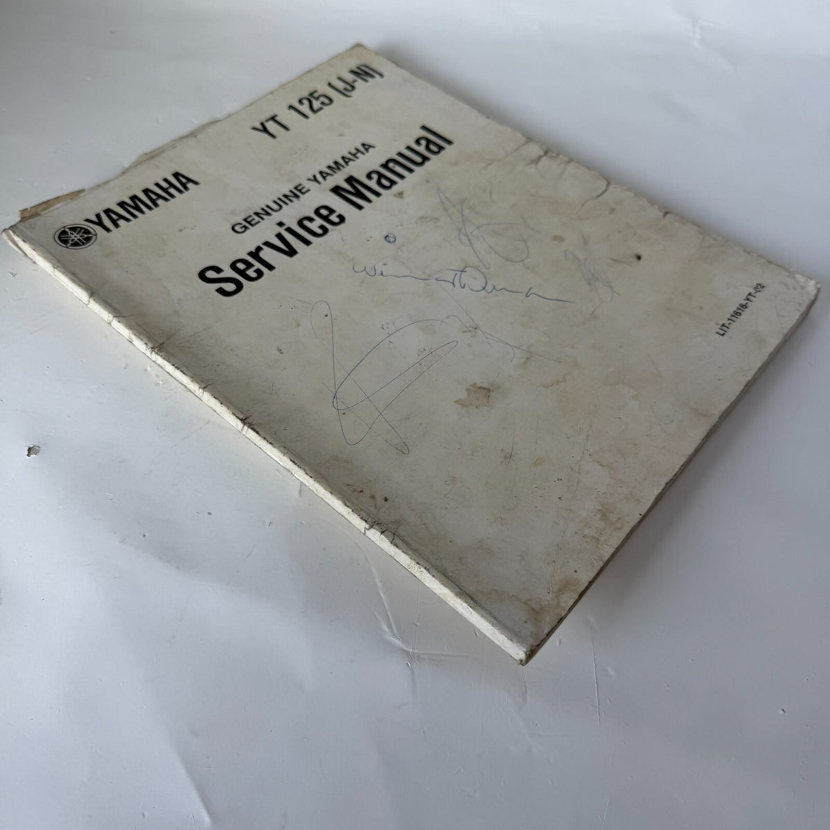 Yamaha Service Manual YT125J LIT-11616-YT-02