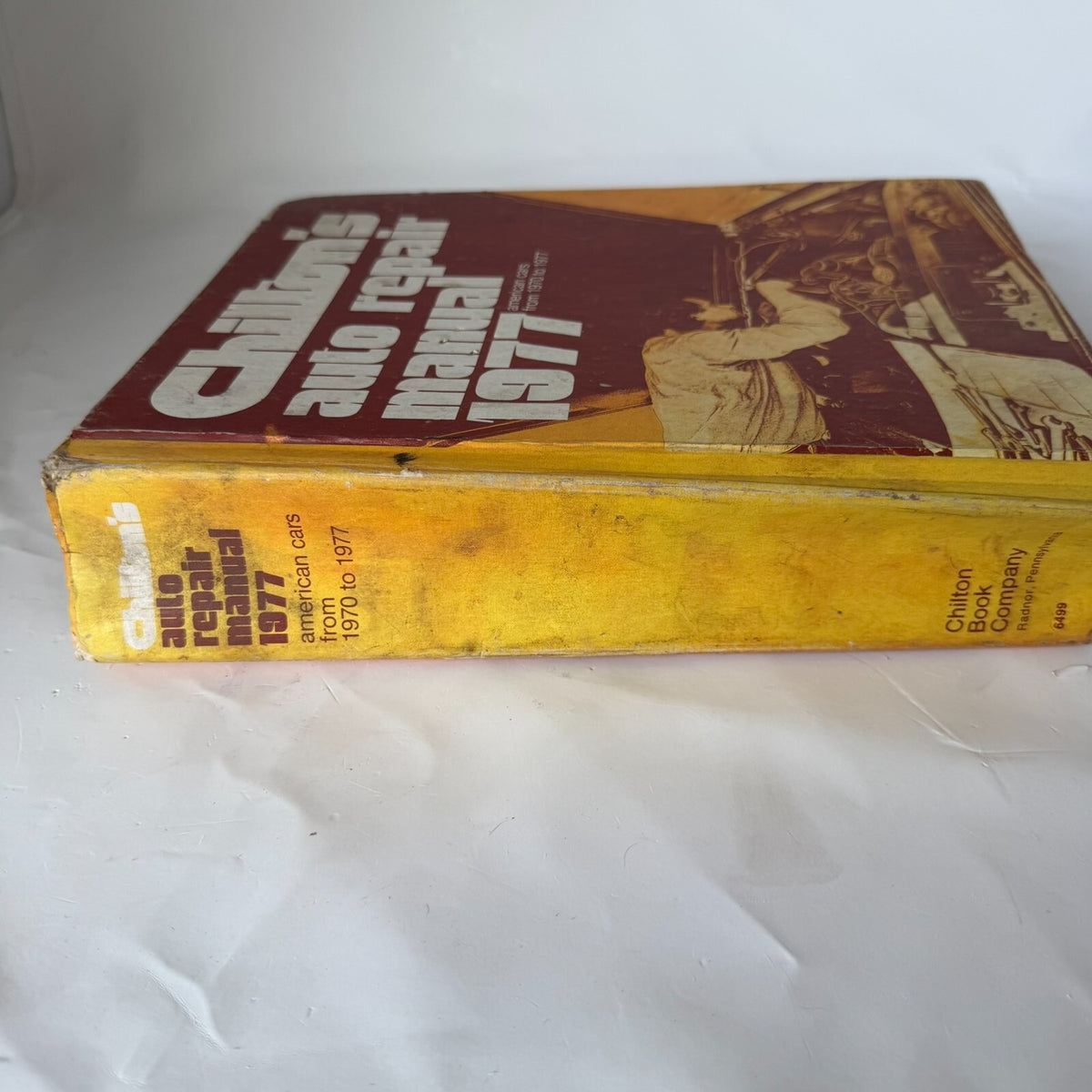 Vintage 1970- 1977 Chilton's Auto Repair Manual - Hardback American Cars