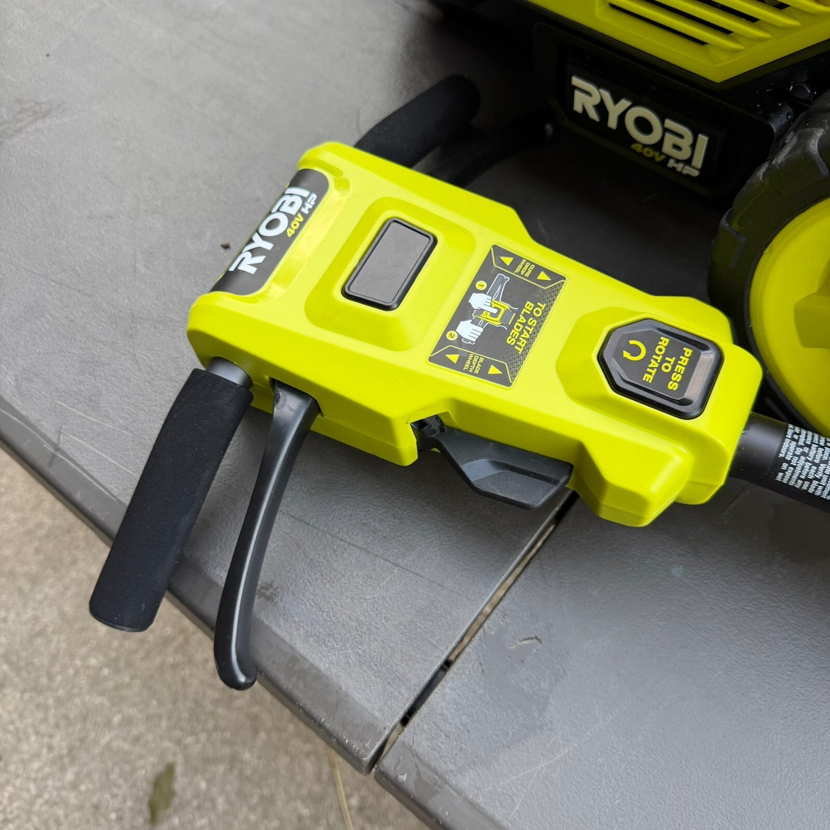 RYOBI 40V HP Brushless 9 in. Cordless Edger (Tool Only) RY40706BTL 3 Wheeled